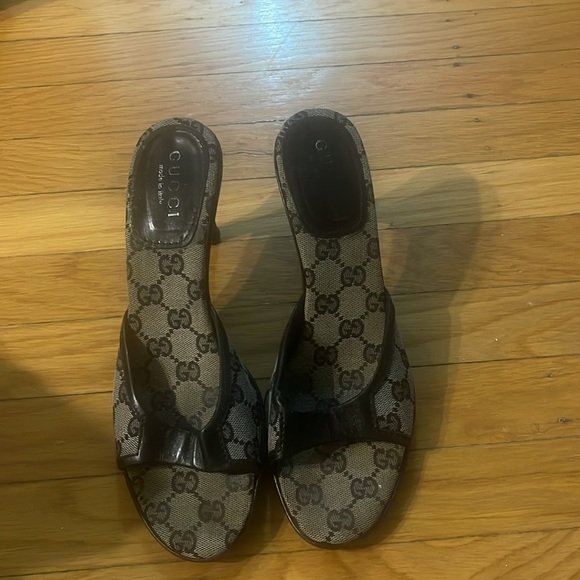 Gucci sandals size 8 - Picture 2 of 11
